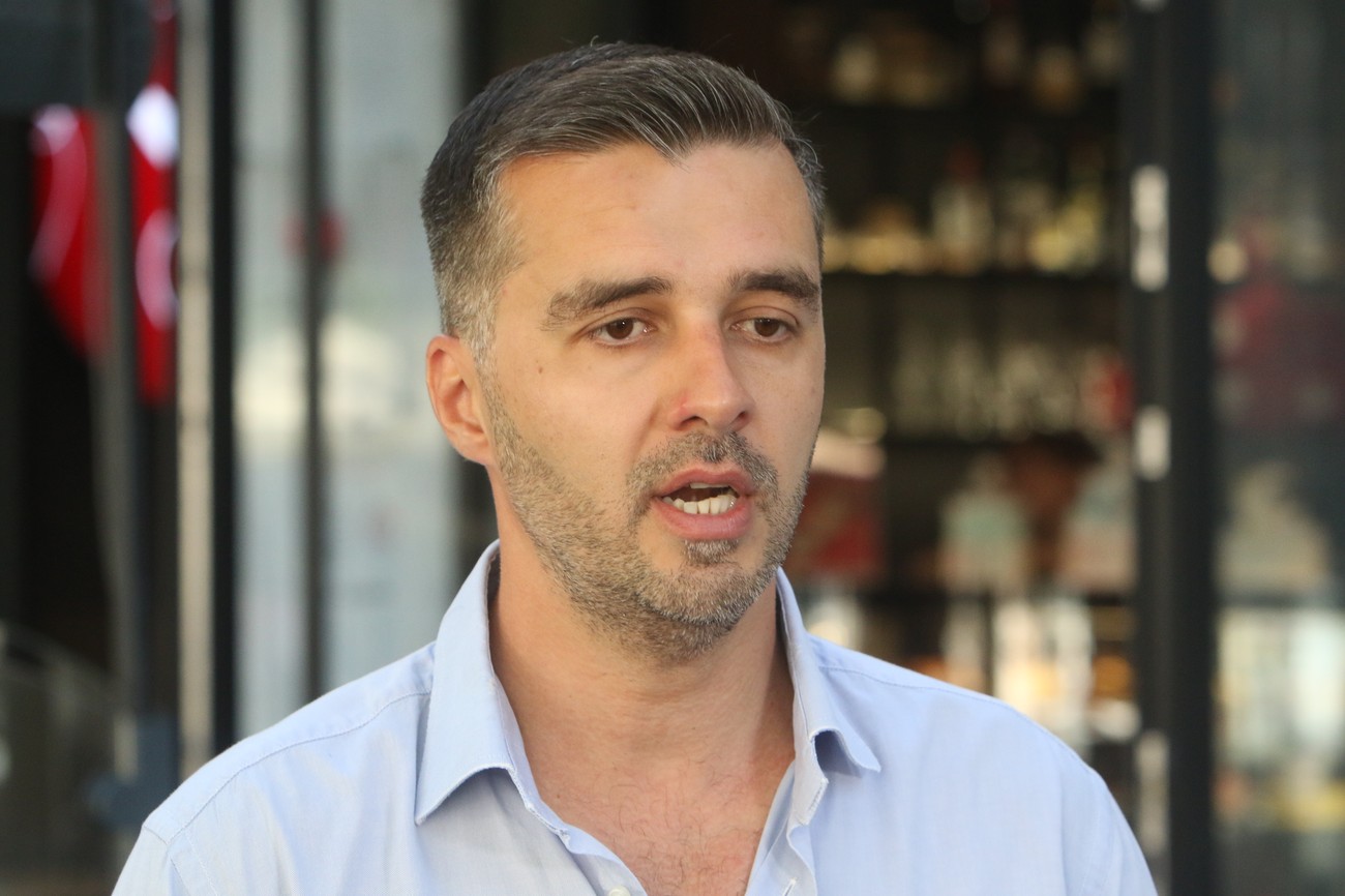 Savo Manojlović vraća mandate: Pokret &#34;Kreni - Promeni&#34; neće ući u gradsku i skupštinu opštine Novi Beograd