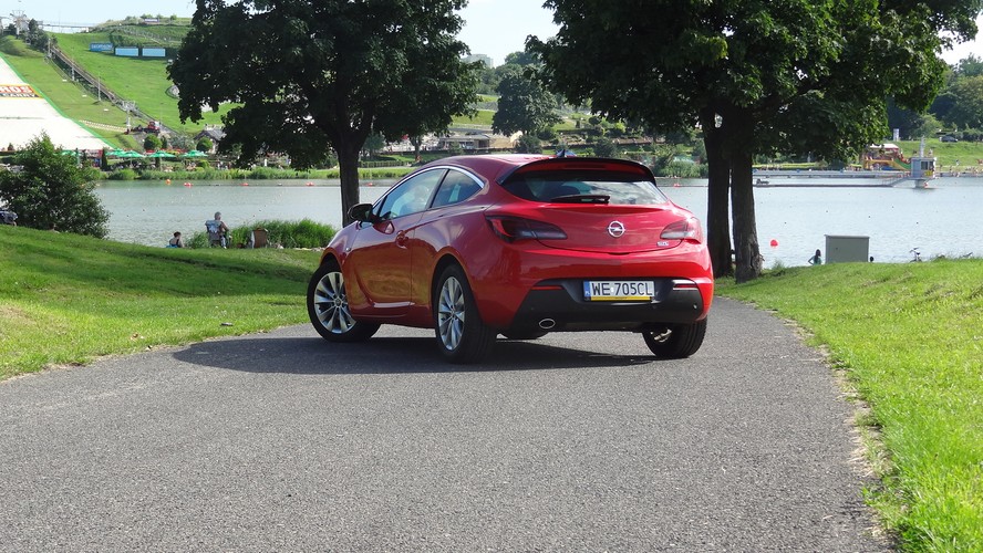 Opel astra GTC