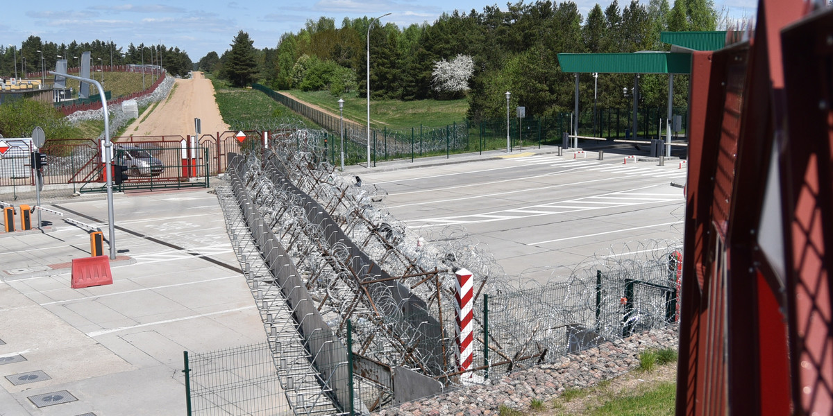 Na granicy polsko-białoruskiej trwa budowa zapory.