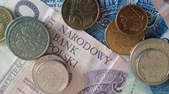 Koniec emerytur groszowych, wróci staż emerytalny, najniższa emerytura na nowych zasadach. Nadchodzi prawdziwa rewolucja w systemie emerytalnym