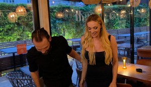 Anabela Atijas sa mužem na rođendanu 