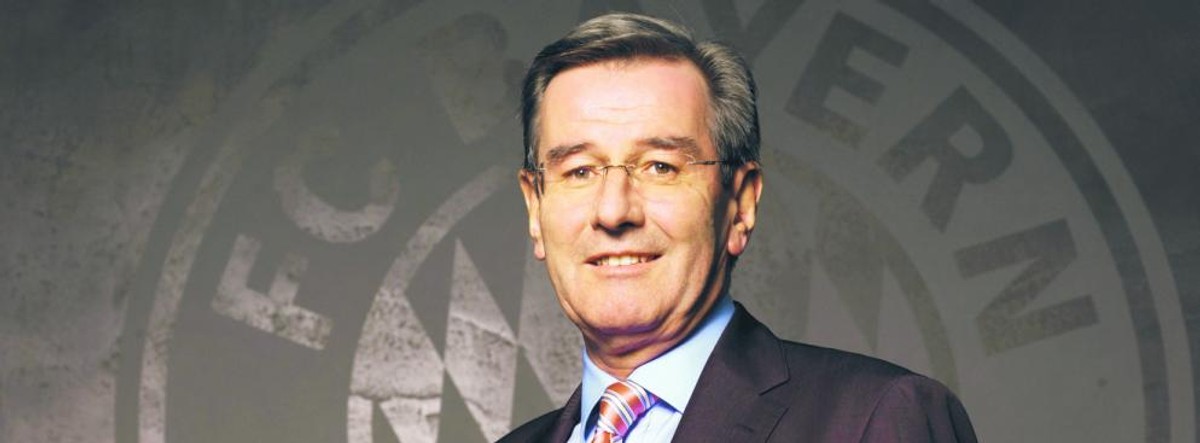 „To pieniądze strzelają bramki” – twierdzi Hopfner