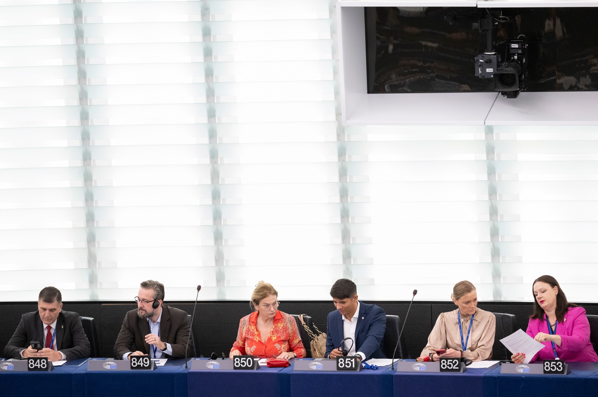 Branislav Ondruš, Ľuboš Blaha, Monika Beňová, Erik Kaliňák, Judita Laššáková a Katarína Roth Neveďalová v Štrasburgu.