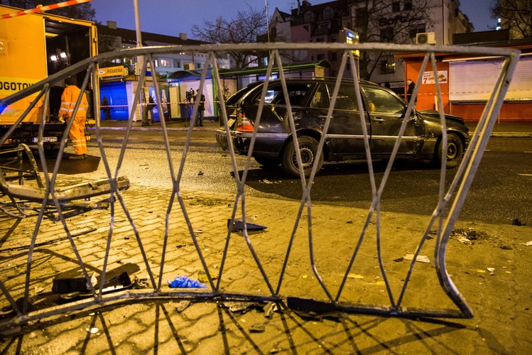 SZCZECIN. SAMOCHÓD UDERZYŁ W PRZYSTANEK