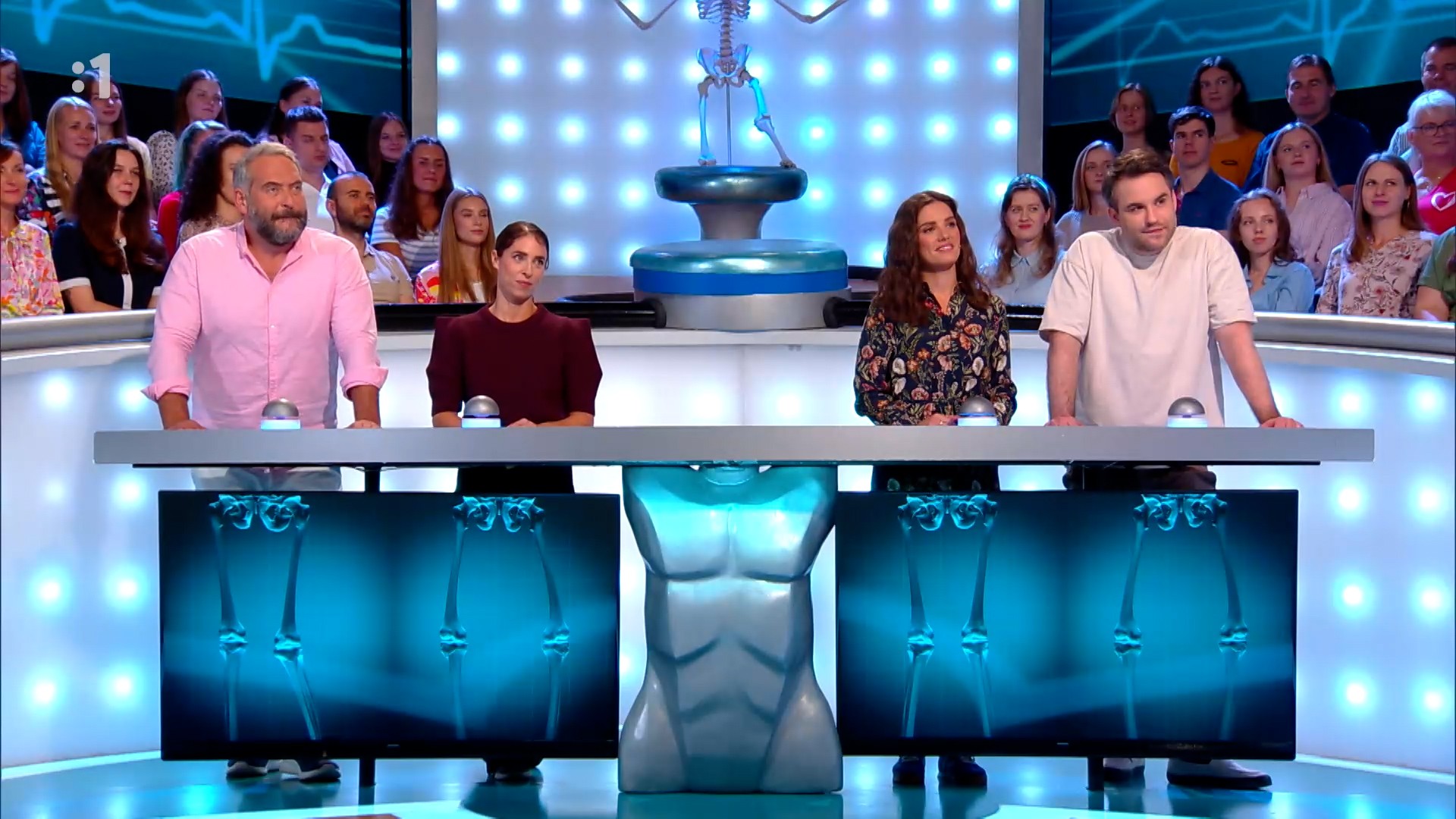 Mňahončák, Porubjaková, Arató a Kvietik v Záhadách tela.