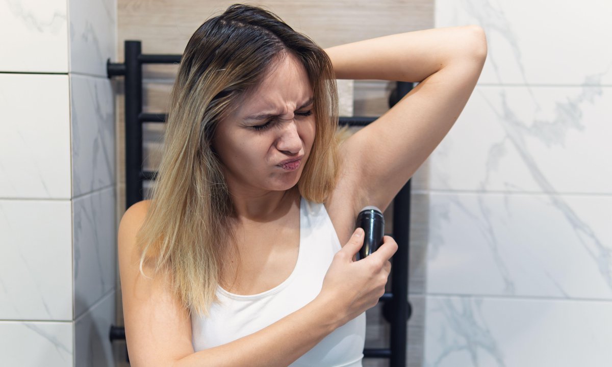 Co tak naprawdę oznacza napis 24 h, 48 h i 72 h na dezodorancie? Wyjaśniamy
