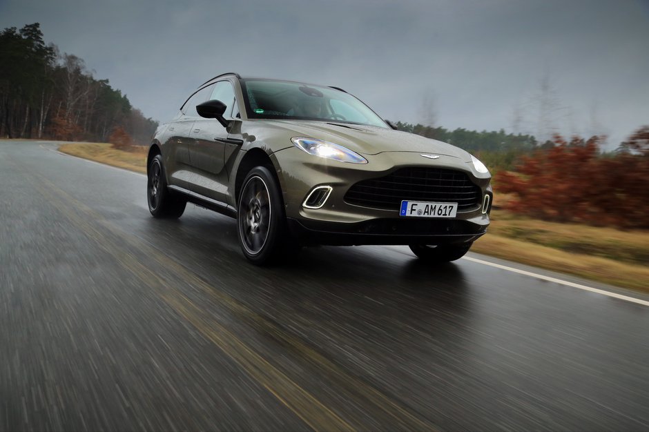 Aston Martin DBX