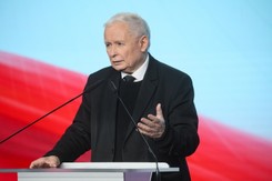 Kaczyński nie zgadza się z Czarnkiem. 'Nie ma mowy. Tam są różne jaszczury'