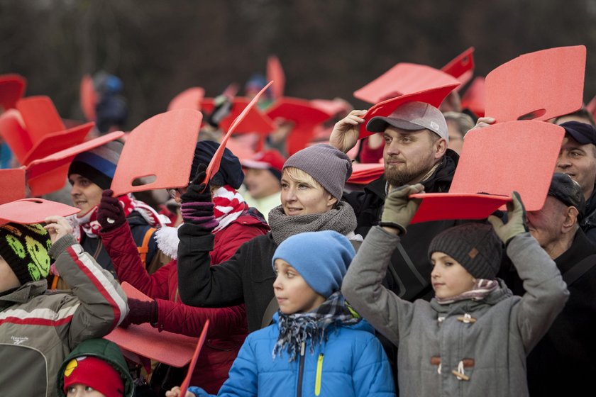 Ponad 2 tys. ludzi ustawiło się w mozaice