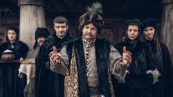 "Dostaniemy zapłatę za pańszczyznę?". Netflix pokazał ZWIASTUN serialu o polskiej szlachcie
