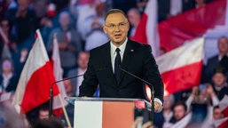 andrzej duda napisał książkę. "szczerą opowieść o życiu i prezydenturz