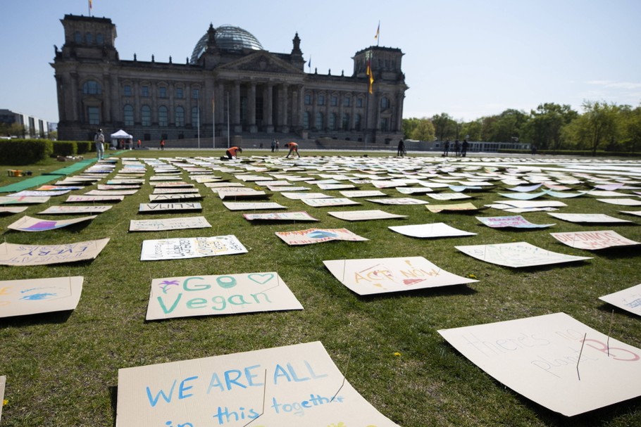 Protest przeciwko polityce klimatycznej niemieckiego rządu, Berlin, 24 kwietnia 2021 r.