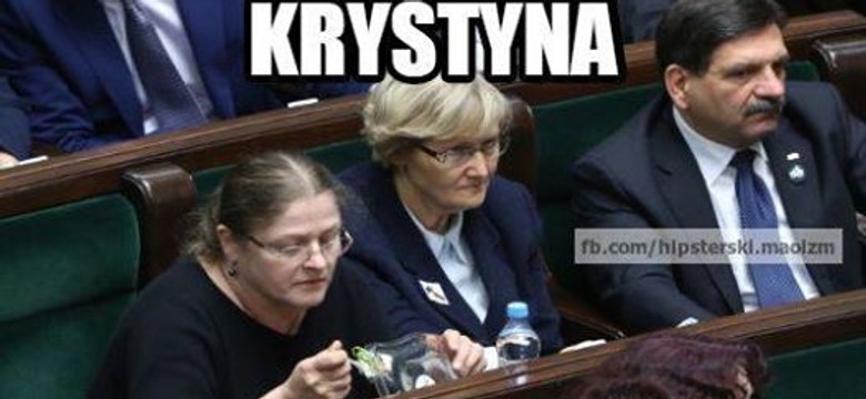 Głodna Pawłowicz i Tusk tęskniący za swoimi mediami. MEMY TYGODNIA