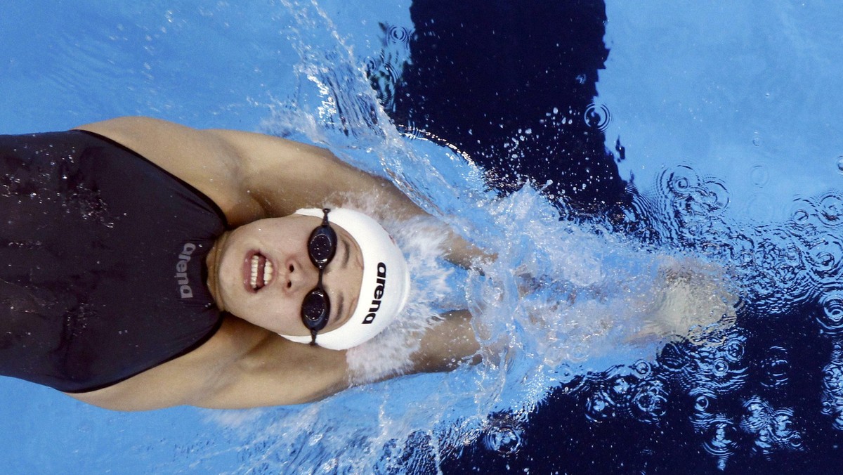 Alicja Tchórz i Klaudia Naziębło (obie Juvenia Wrocław) nie awansowały do finału na 100 m stylem grzbietowym XXXI Mistrzostw Europy w Pływaniu, które odbywają się w Debreczynie.