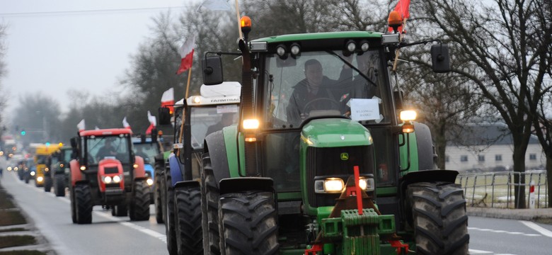 Żelichowski o protestach: Byli parlamentarzyści robią ludziom wodę z mózgu