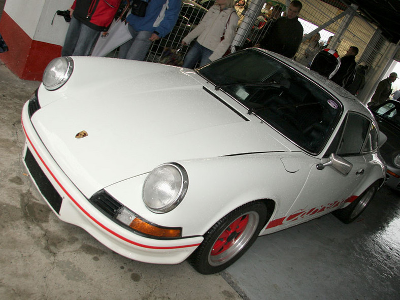 Autodrom Most: sportowe rakiety w deszczu (fotogaleria)