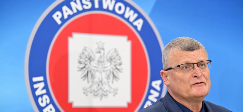 Wzrost zachorowań na COVID-19. Główny inspektor sanitarny apeluje do rodziców
