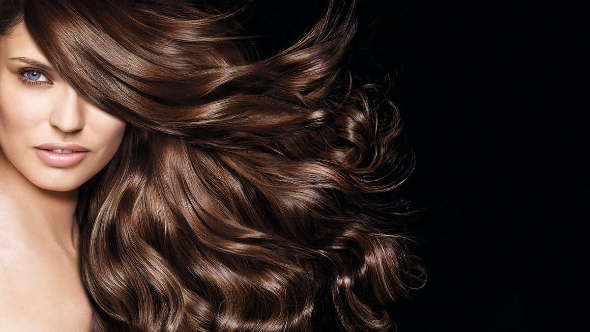 Elseve - Magiczna Moc Olejków. Dla kobiet w każdym wieku, które pragną zachwycająco pięknych włosów.