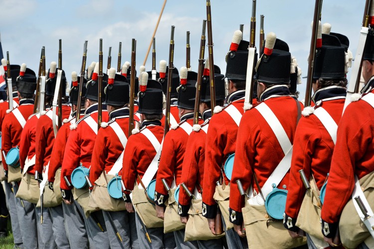 Słynne brytyjskie 'czerwone kurtki'