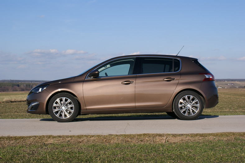 Nowy Peugeot 308 (2014) kompakt lepszy niż inne. Test i