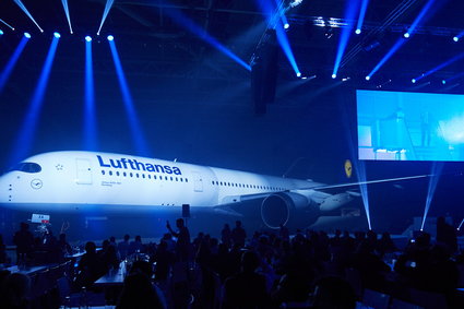 Lufthansa ma nowego Airbusa."To najbardziej zaawansowany na świecie samolot dalekiego zasięgu"