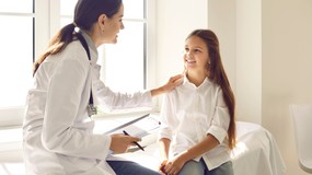 Rzeczniczka Praw Dziecka: część projektu ustawy o opiece zdrowotnej nad uczniami niezgodna z prawami pacjenta