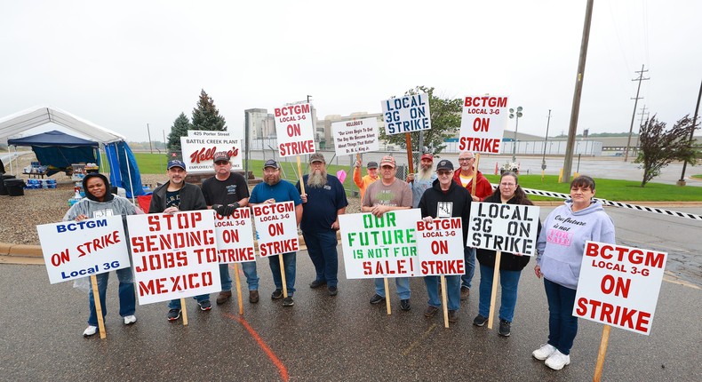 Kellogg's Cereal plant workers demonstrate in front of the plant on October 7, 2021 in Battle Creek, Michigan. Workers at Kelloggs cereal plants are striking over the loss of premium health care, holiday and vacation pay, and reduced retirement benefits.
