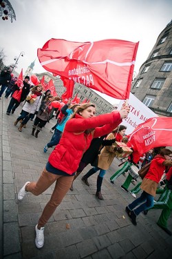 Rusza SZLACHETNA PACZKA 2014. Pierwszą paczkę przygotuje Anna Mucha