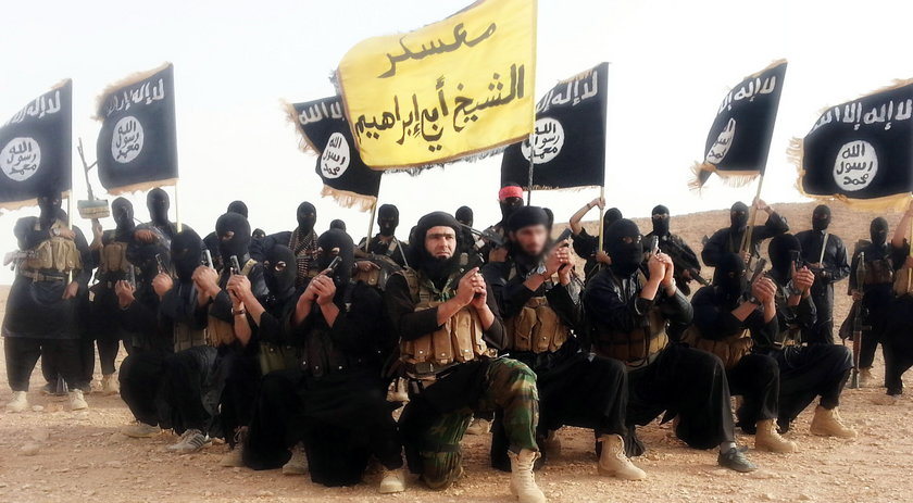 Snajper SAS uratował rodzinę przed egzekucją ISIS!