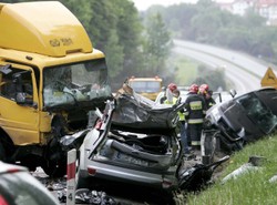 Polacy giną na drogach jak muchy