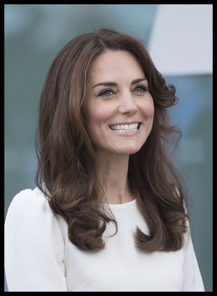 Uśmiechnięta księżna Kate z wizytą w fundacji