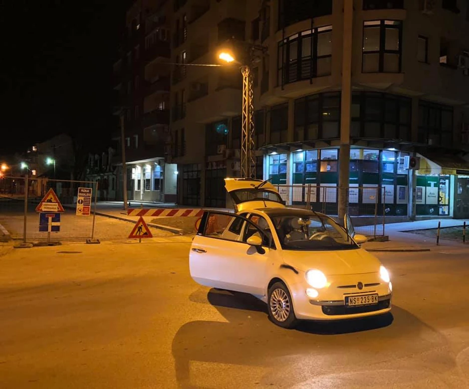 Fića čeka komšije