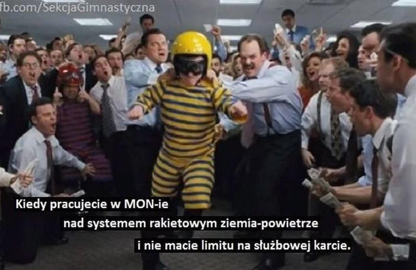 Tyle MON wydało na służbowe karty. MEMY