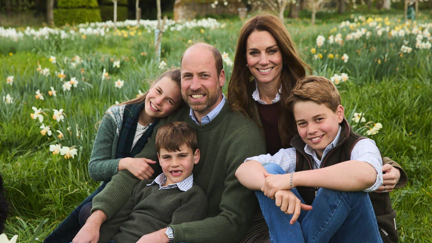 William and Kate's Christmas card features spring daffodils