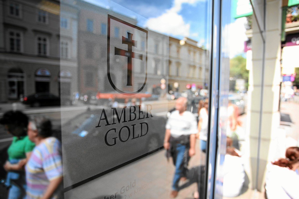 Zamknięty oddział parabanku Amber Gold w Krakowie - zdjęcie z sierpnia 2012