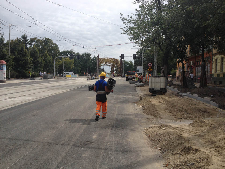 Tramwaje i samochody wracają na Curie-Skłodowskiej