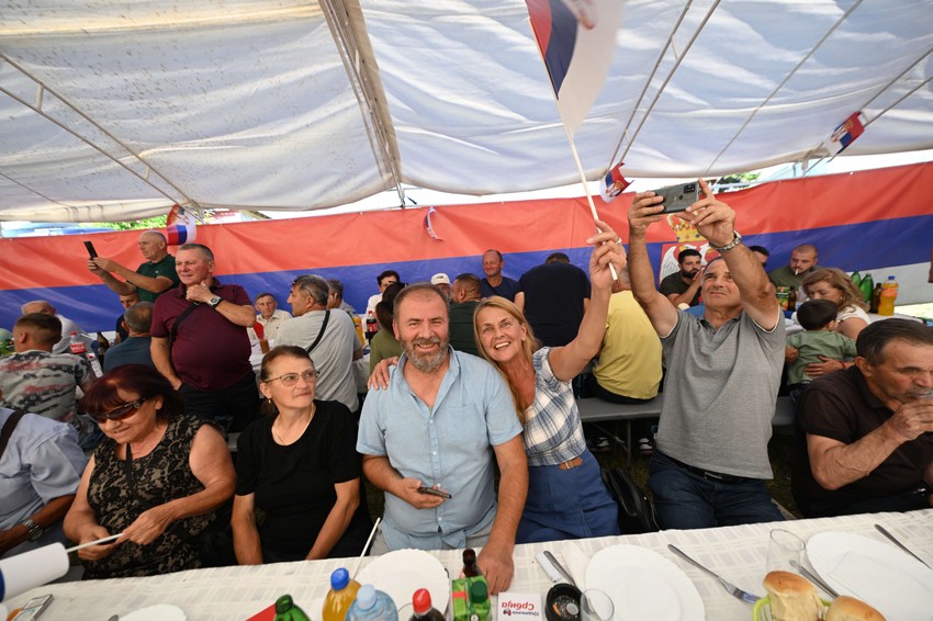 skup u selu Drežnik kod Užica