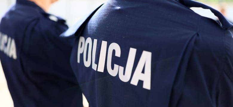 Samochód wjechał pod pociąg w Rudzienicach. Dwie osoby nie żyją