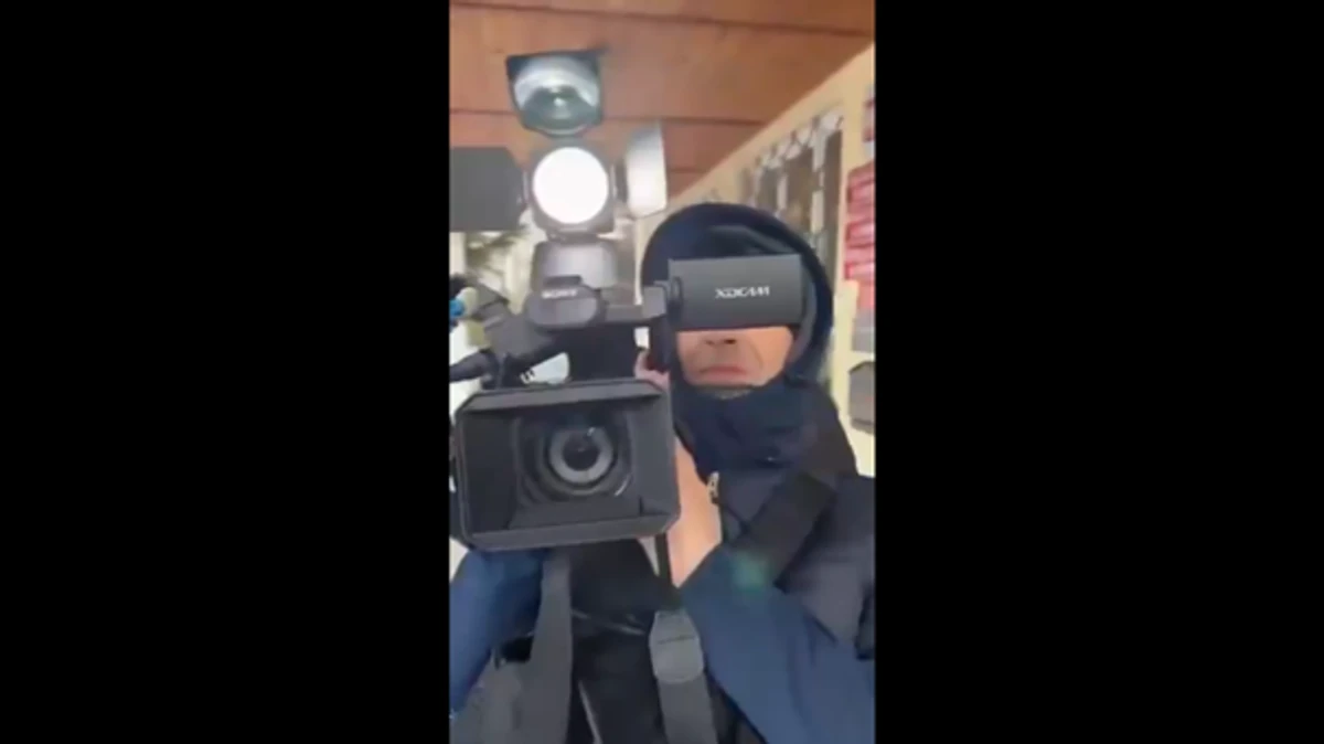 Scandalous behaviour  of wPolsce24 operator. He spat on Trzaskowski&#39;s co-worker