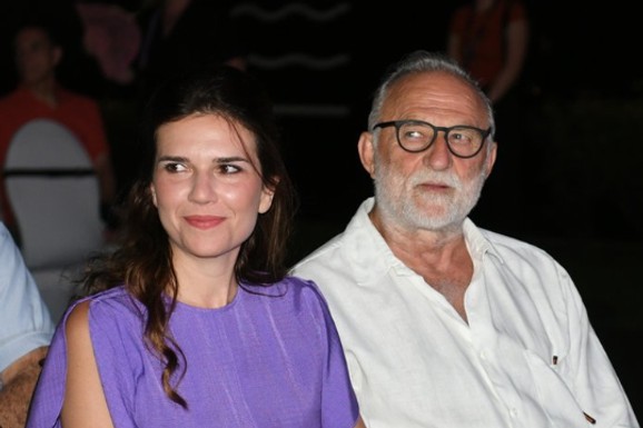 "ŽENI DAŠ SEME, ONA TI DA DETE, LJUBAV UMNOŽI" Anica Lazić o muško-ženskim odnosima, ljubi 39 godina starijeg Lazara Ristovskog, a sada usijala mreže zbog objave
