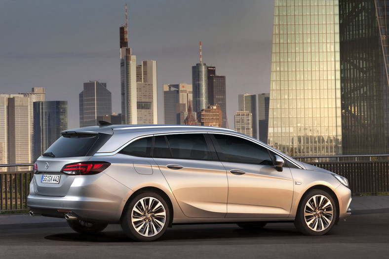 Nowy Opel Astra Sports Tourer