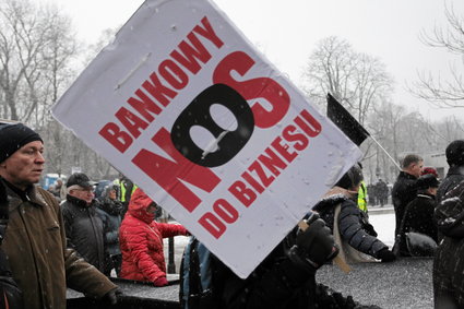 PiS obiecuje dziś pomoc frankowiczom. Przed laty zachęcało ich do brania kredytów