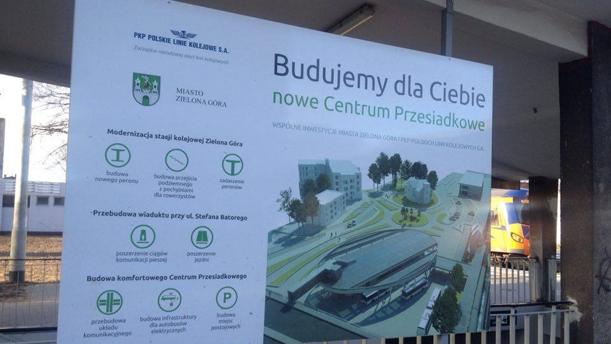 Przed świętami minął termin na zgłaszanie propozycji na projekt i budowę centrum przesiadkowego w okolicy dworca kolejowego w Zielonej Górze. Zgłosiły się trzy firmy.