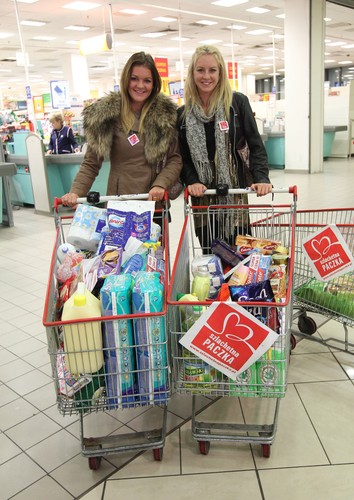 Siostry Radwańskie wybrały się na zakupy. Tym razem wspierały ubogich