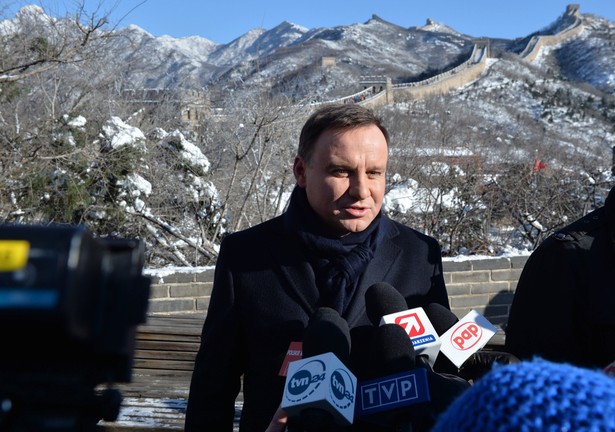 Prezydent Duda marginalizuje brak unijnych flag: Raz są, raz ich nie ma, szukanie dziury w całym