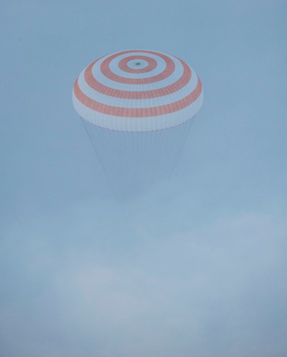 Lądowanie astronautów z ISS w Kazachstanie