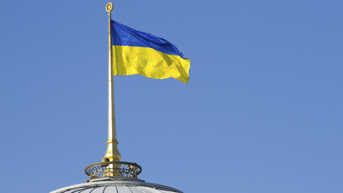 Przedstawiciele pięciu partii, które weszły do Rady Najwyższej Ukrainy w wyniku październikowych wyborów parlamentarnych, podpisali dzisiaj w Kijowie umowę koalicyjną. Jej parafowanie nastąpiło w nocy z czwartku na piątek.