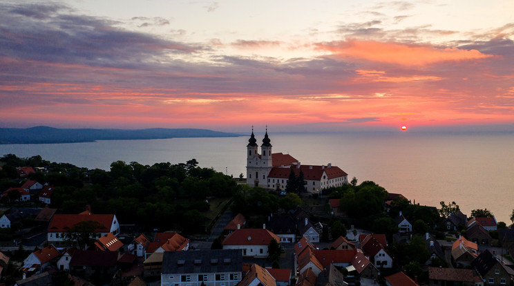 Tihany és a Balaton látképe /Fotó: MTI/Mohai Balázs