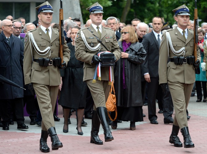Pogrzeb generała Wojciecha Jaruzelskiego na cmentarzu wojskowym na Powązkach
