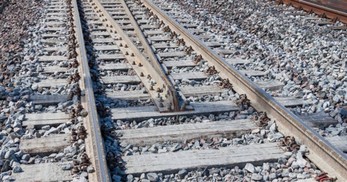 5 important reasons Kenyan engineers put ballast on railway lines